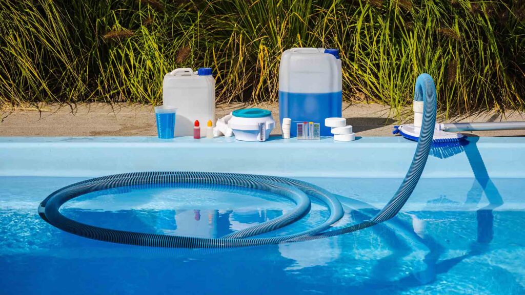 manutenzione completa della minipiscina